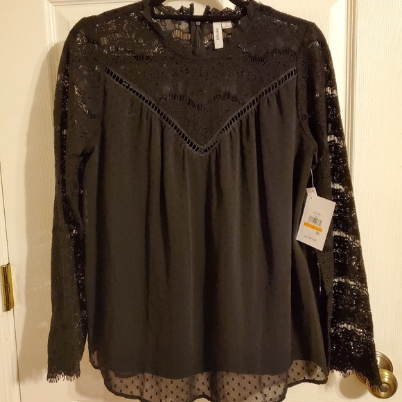 Kensie Tops - NWT Kensie lace blouse Kensie Tops - NWT Kensie lace blouse